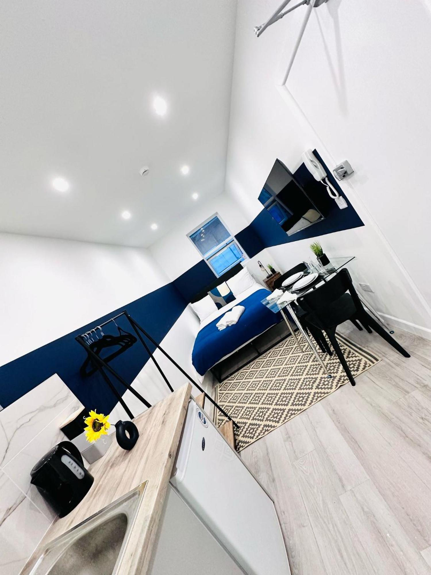 High Standard Central Studios Perfect For Tourists! Londra Exterior foto